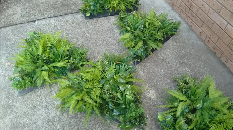 3. Mixed Foliage Pieces