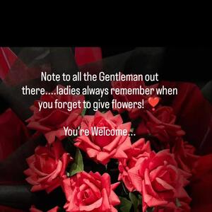 Note to all the Gentlemen out there...

Valentine's Day is fast approaching...don't be the one that forgot!

Our beautiful Artificial Real Touch Roses will outlast even the best of fresh ... 

Surprise her with some stunning Roses that will still bring a smile to her face for months to come 🌹

#valentinesday #bemyvalentine❤️ #artificialroses #everlasting #artificialflowers