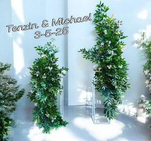 Tenzin & Michael 3/5/25 💍

Custom made, gorgeous Greenery Arbour pieces for their special day which was celebrated at @cropleyhouse 

We wish you both every happiness and look forward to seeing some more pics of your special day💞

#floweramasydney
#shesaidyes
#ido #bridal #weddingflorals #arbourflowers #ArtificialGreenery #sydneybrides #weddingday