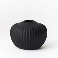 Ceramic 'Taza' Vase<br>Velvety Black 11cm