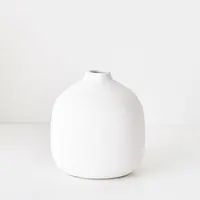 Ceramic 'Bowie' Vase<br>White 16cm
