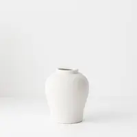 Ceramic 'Herama' Pot<br>White 19cm